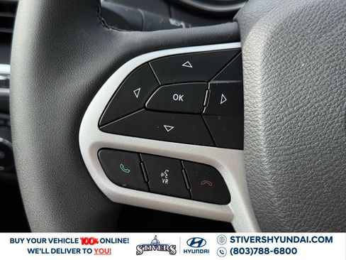 Used 2022 Jeep Cherokee Latitude w/ Sun & Sound Group AWD/4WD image 29