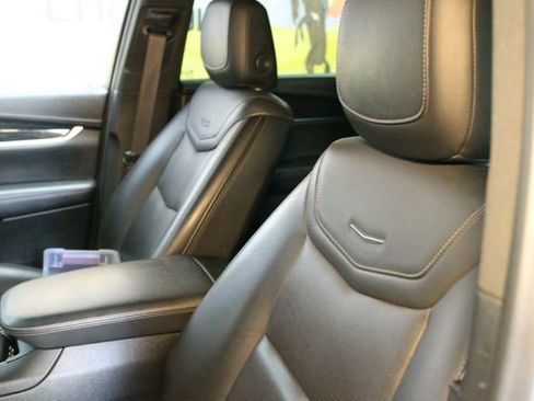 Used 2022 Cadillac XT5 Premium Luxury AWD/4WD image 19