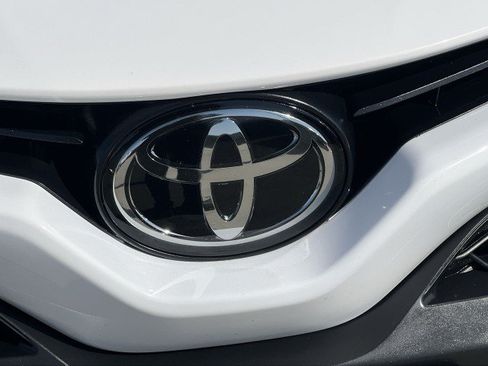 Used 2024 Toyota Camry SE FWD image 30