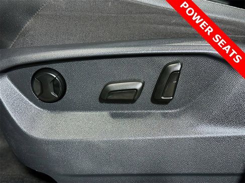 Used 2021 Volkswagen Tiguan SE w/ Panoramic Sunroof Package image 33