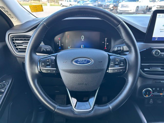 Used 2025 Ford Escape Active AWD/4WD image 19