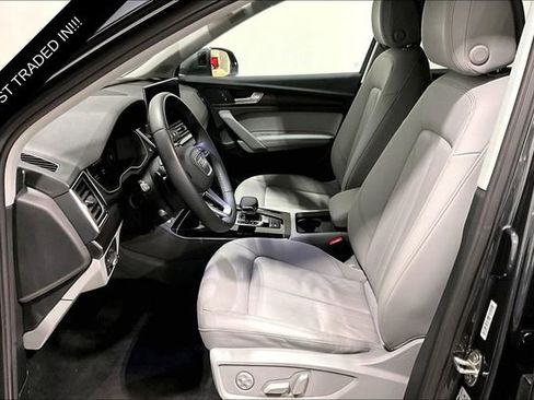 Used 2023 Audi Q5 2.0T Premium Plus w/ Premium Plus Package AWD/4WD image 16