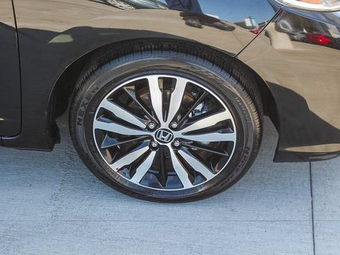 Used 2018 Honda Fit EX image 12