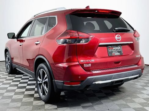 Used 2019 Nissan Rogue SV w/ Sun & Sound Touring Package AWD/4WD image 5