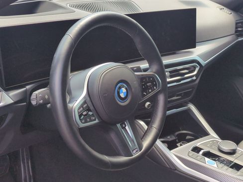 Used 2024 BMW i4 eDrive40 w/ M Sport Package RWD image 18