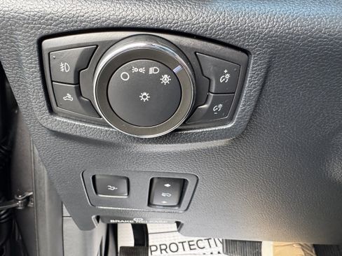 Used 2022 Ford F350 Platinum w/ FX4 Off-Road Package image 27