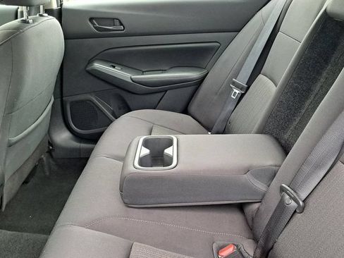 Used 2024 Nissan Altima 2.5 SV FWD image 26