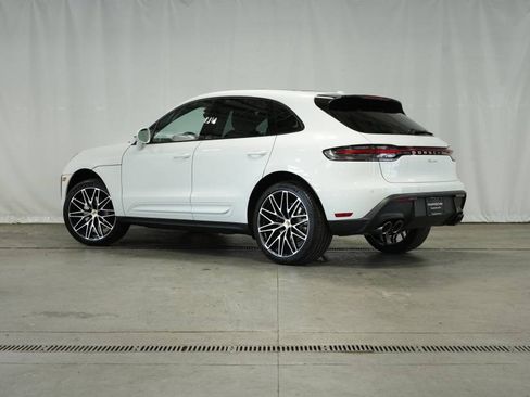 New 2025 Porsche Macan image 3