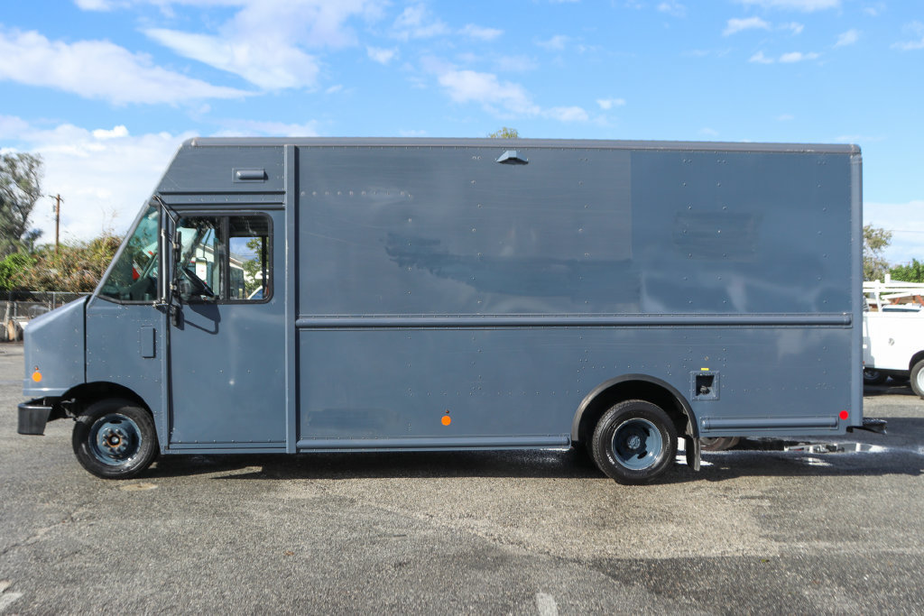 Used 2019 Ford E-450 and Econoline 450 Super Duty RWD image 5