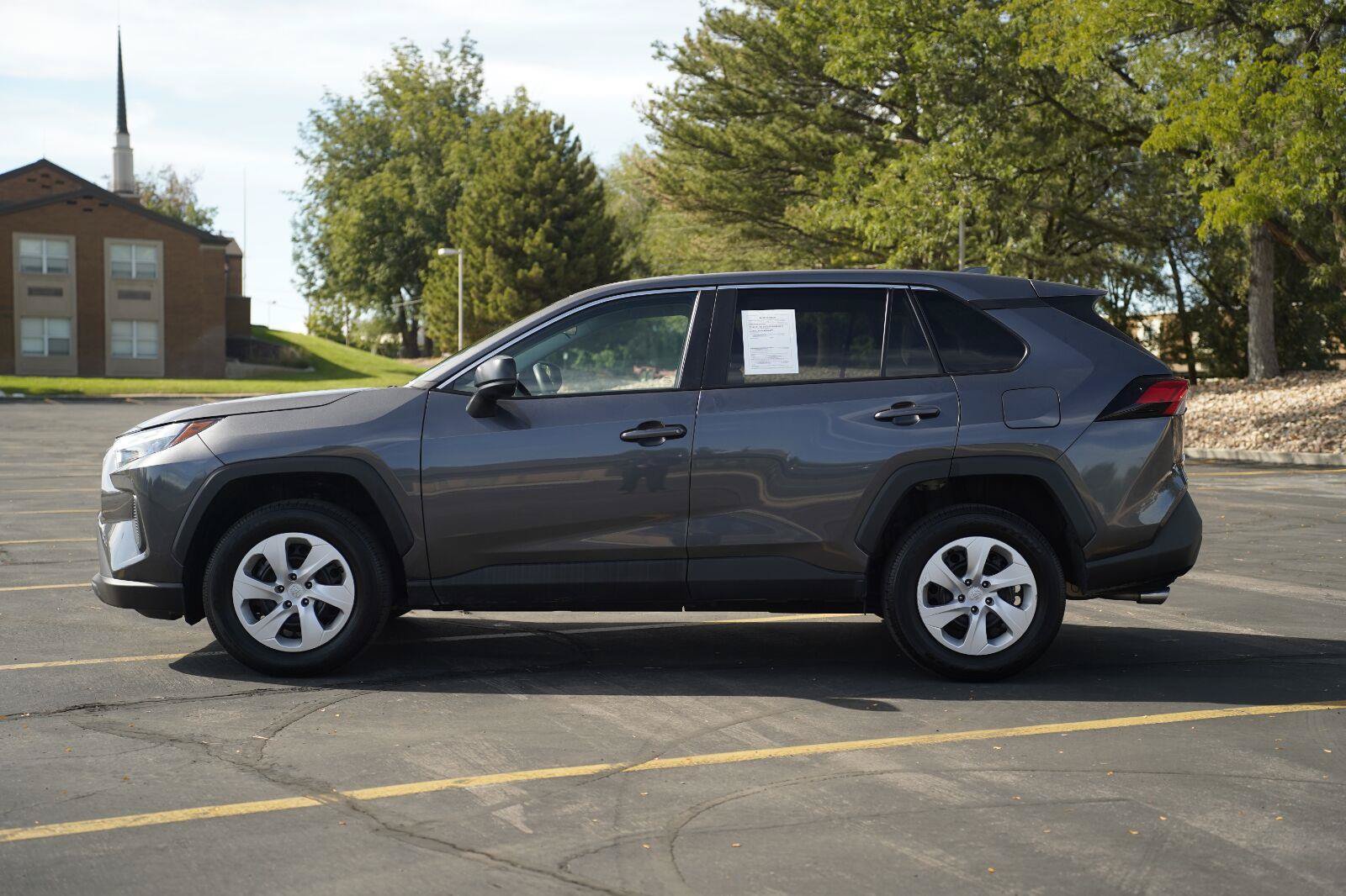 Used 2024 Toyota RAV4 LE AWD/4WD image 2
