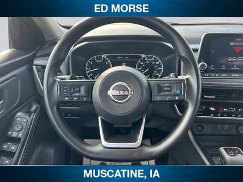 Used 2024 Nissan Rogue SV FWD image 12
