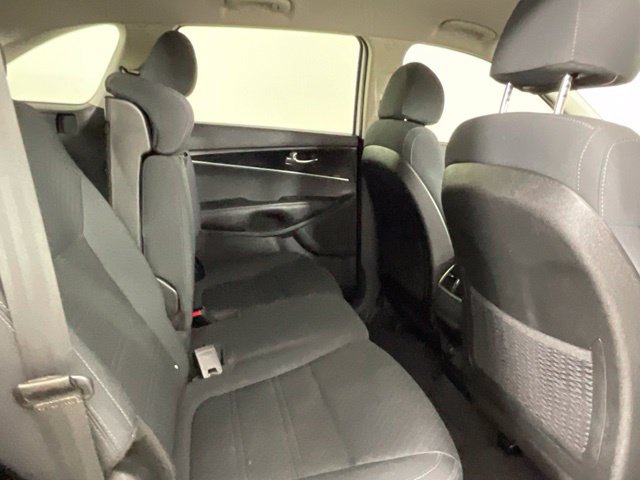 Used 2018 Kia Sorento FWD V6 image 21