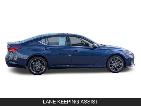 Used 2023 Nissan Altima 2.0 SR FWD image 6