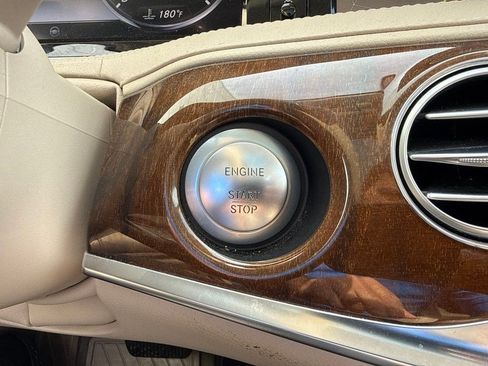 Used 2015 Mercedes-Benz S 550 4MATIC Sedan image 18