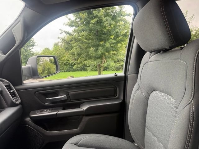 Used 2025 RAM 1500 Tradesman AWD/4WD image 13