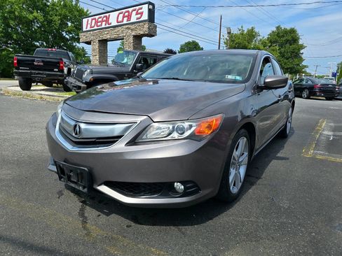 Used 2013 Acura ILX w/ Technology Package FWD image 7