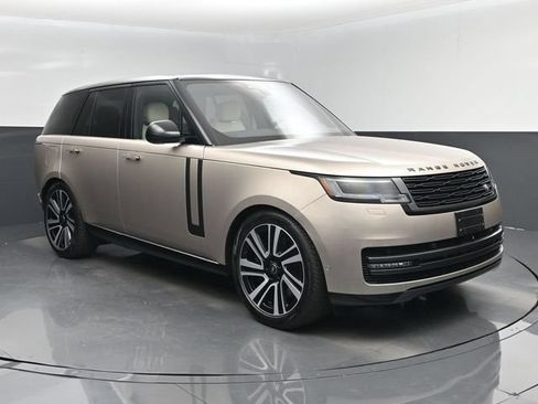 Used 2023 Land Rover Range Rover SE AWD/4WD image 1