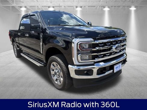 Used 2025 Ford F250 Lariat w/ Chrome Package AWD/4WD image 9