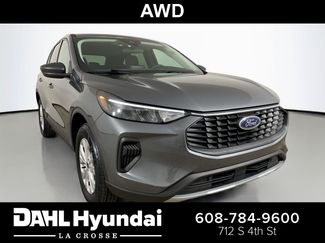 Used 2025 Ford Escape Active AWD/4WD video 1