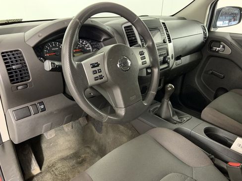 Used 2018 Nissan Frontier S image 25