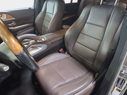 Used 2021 Mercedes-Benz GLS 450 4MATIC image 15