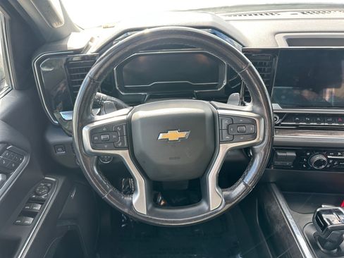 Used 2023 Chevrolet Silverado 1500 LTZ image 12