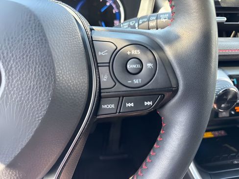 Used 2022 Toyota RAV4 XSE w/ Weather Package image 16