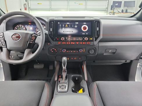 Used 2026 Nissan Frontier PRO-4X w/ Pro-4x Convenience Package AWD/4WD image 25