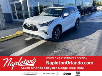 Used 2023 Toyota Highlander XSE