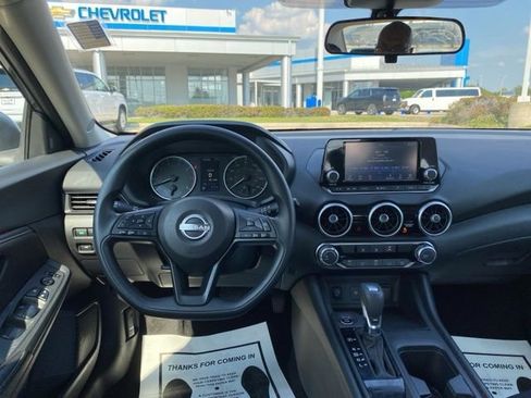 Used 2024 Nissan Sentra S image 17