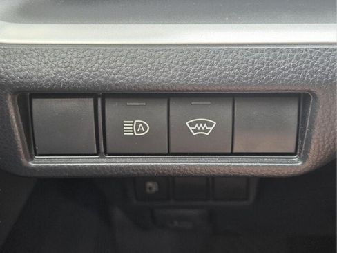 Used 2024 Toyota Prius LE FWD image 28