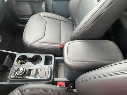 New 2026 Ford Maverick Lariat w/ Black Appearance Package AWD/4WD image 57