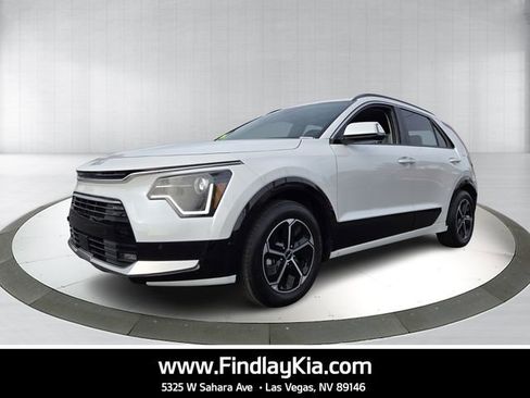 Certified 2025 Kia Niro SX image 1