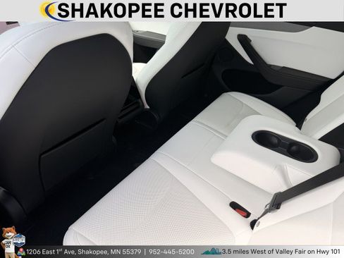 Used 2026 Tesla Model Y 2WD image 6