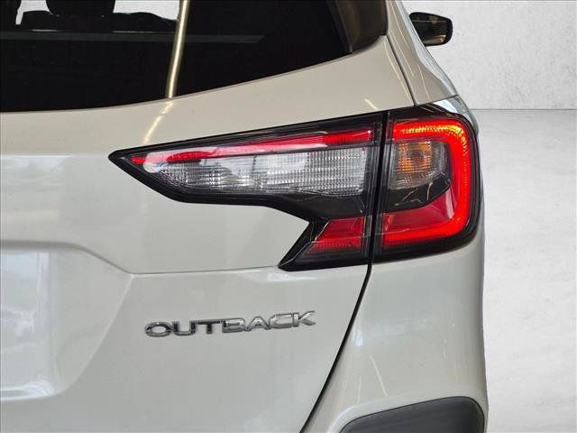 Used 2020 Subaru Outback Premium AWD/4WD image 6