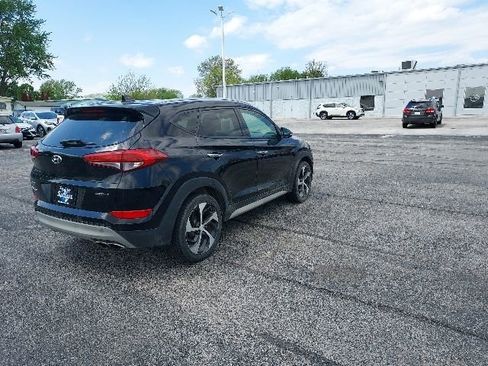 Used 2018 Hyundai Tucson Limited AWD/4WD image 3