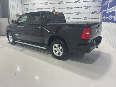 Used 2025 RAM 1500 Big Horn AWD/4WD image 4