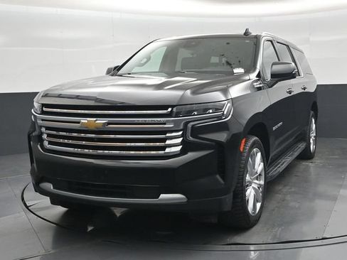 Used 2024 Chevrolet Suburban High Country AWD/4WD image 37