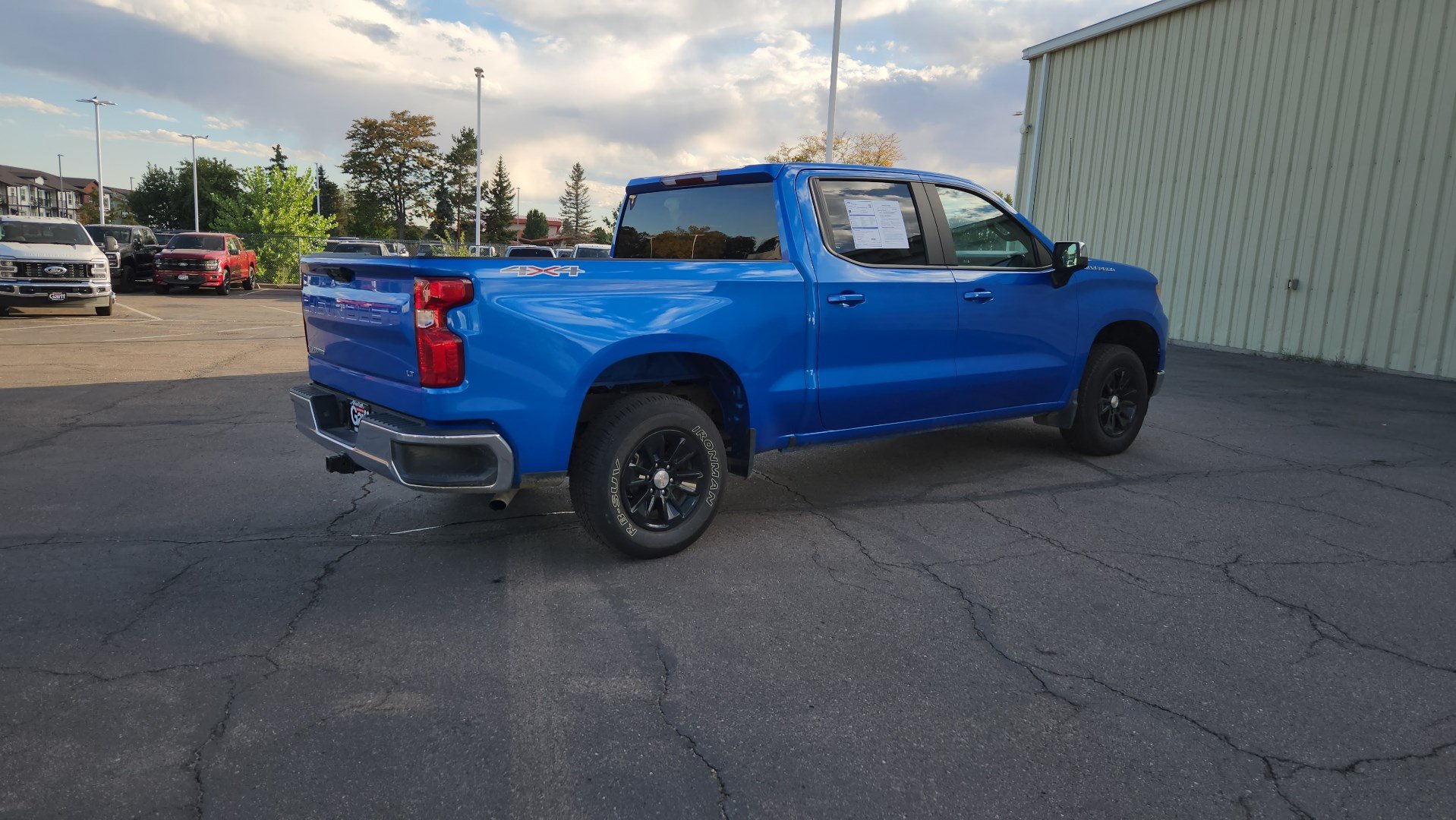 Used 2025 Chevrolet Silverado 1500 LT AWD/4WD image 12