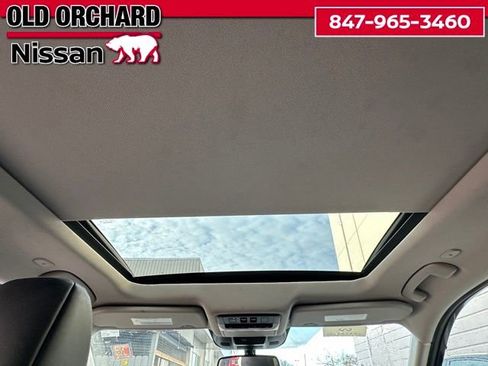 Used 2024 Nissan Rogue SL w/ SL Premium Package AWD/4WD image 15