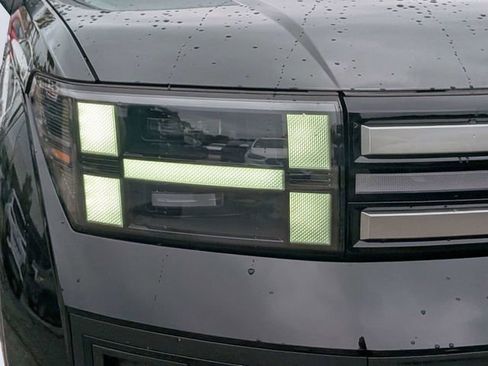 Used 2024 Hyundai Santa Fe SE image 9