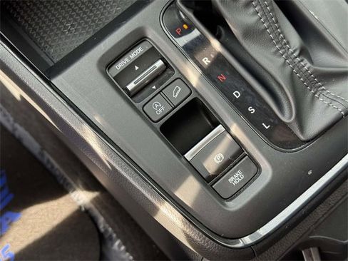 Certified 2025 Honda CR-V LX image 28