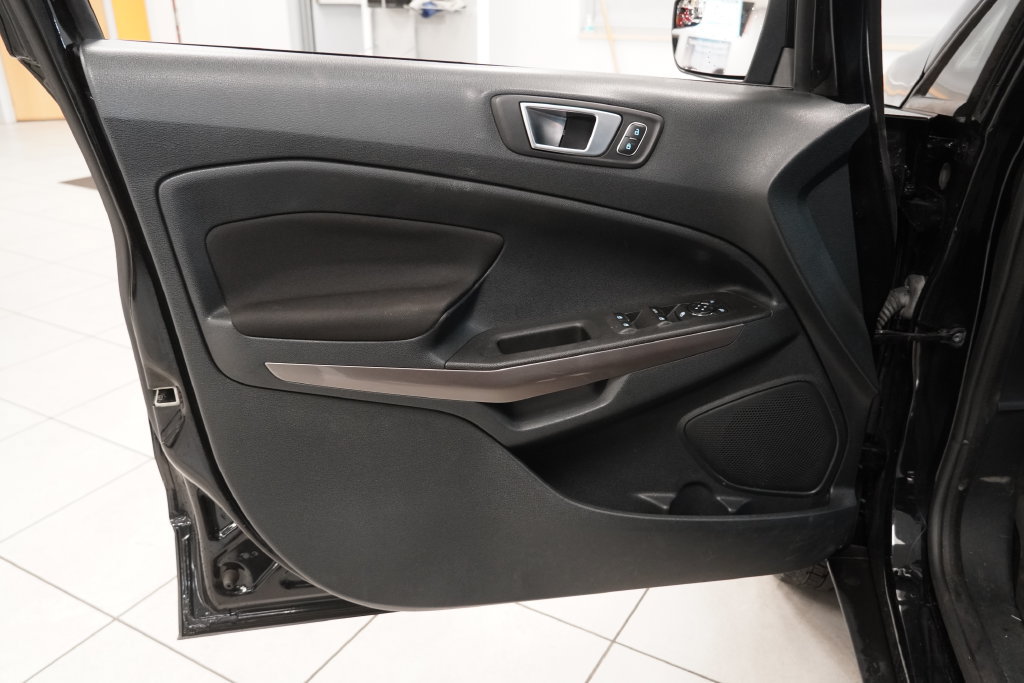 Used 2019 Ford EcoSport SE AWD/4WD image 18