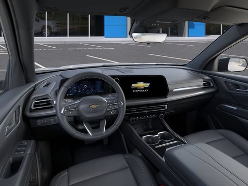 New 2026 Chevrolet Traverse LT w/ Midnight/Sport Edition FWD image 15