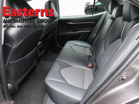 Used 2024 Toyota Camry SE w/ Cold Weather Package FWD image 20