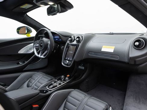 New 2027 McLaren GTS RWD image 33