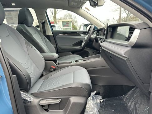 New 2026 Volkswagen Tiguan SE image 16