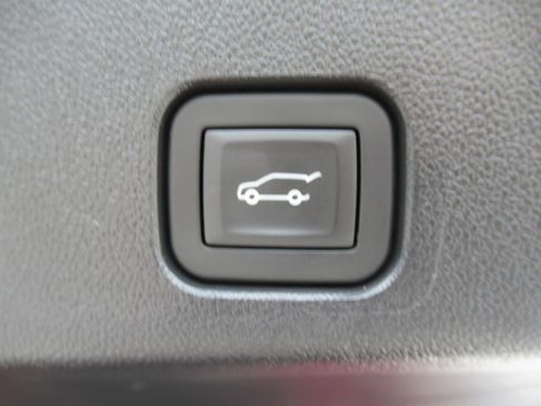 Used 2025 Buick Enclave Avenir w/ Super Cruise Package AWD/4WD image 41