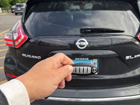 Used 2018 Nissan Murano SL w/ Moonroof Package AWD/4WD image 4