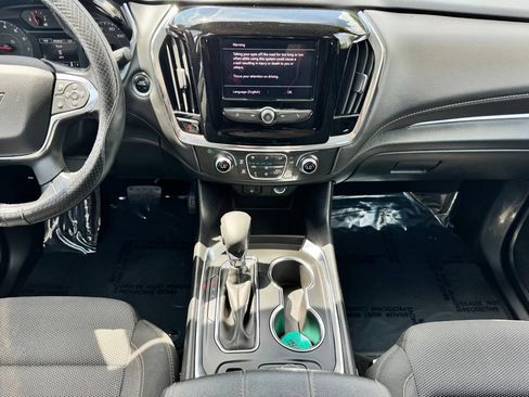 Used 2021 Chevrolet Traverse LT FWD image 20